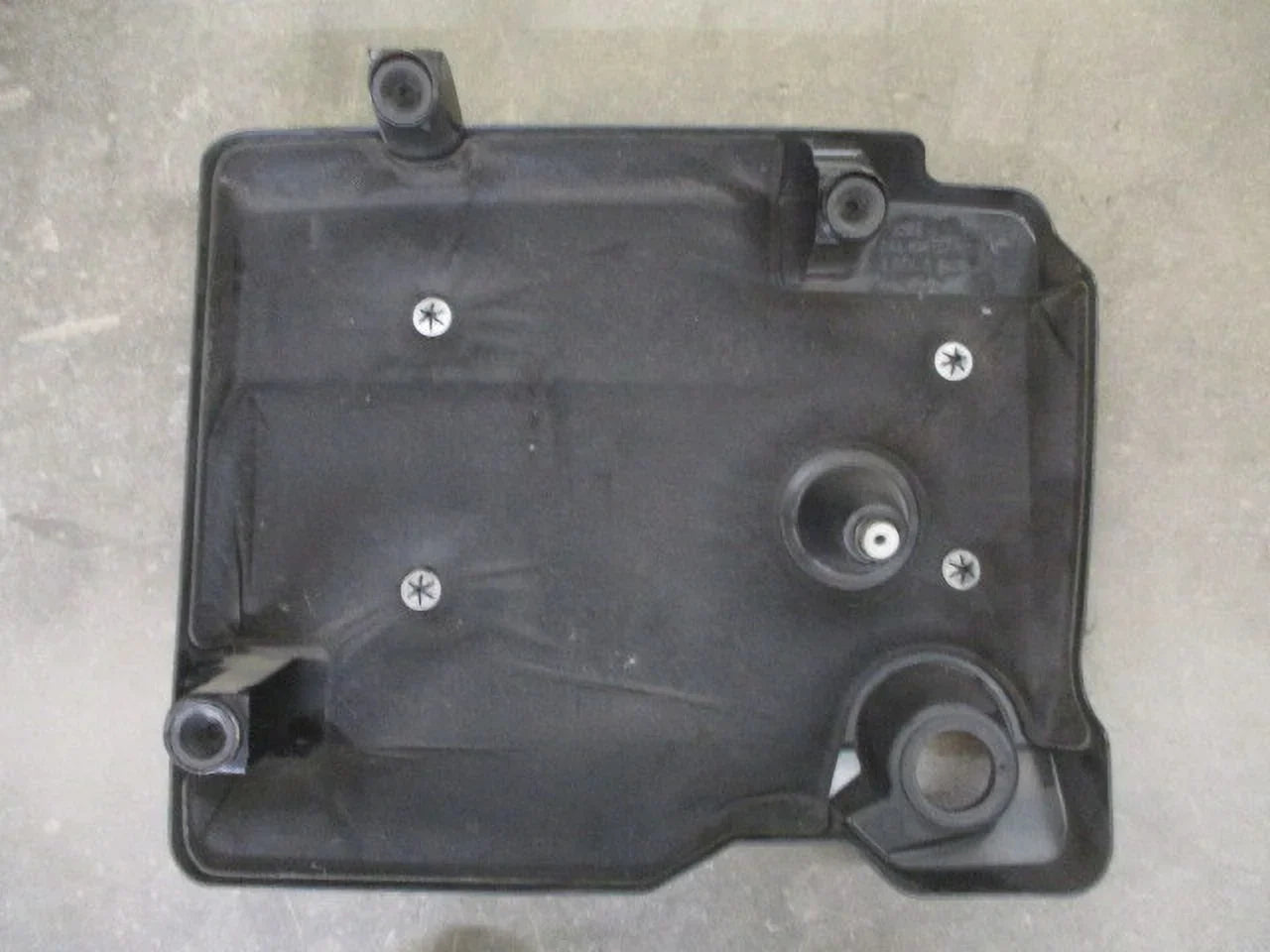 Pre-Owned 2018 2019 Chevrolet Traverse Buick Enclave Upper Engine Cover 79K OEM LKQ (Good)