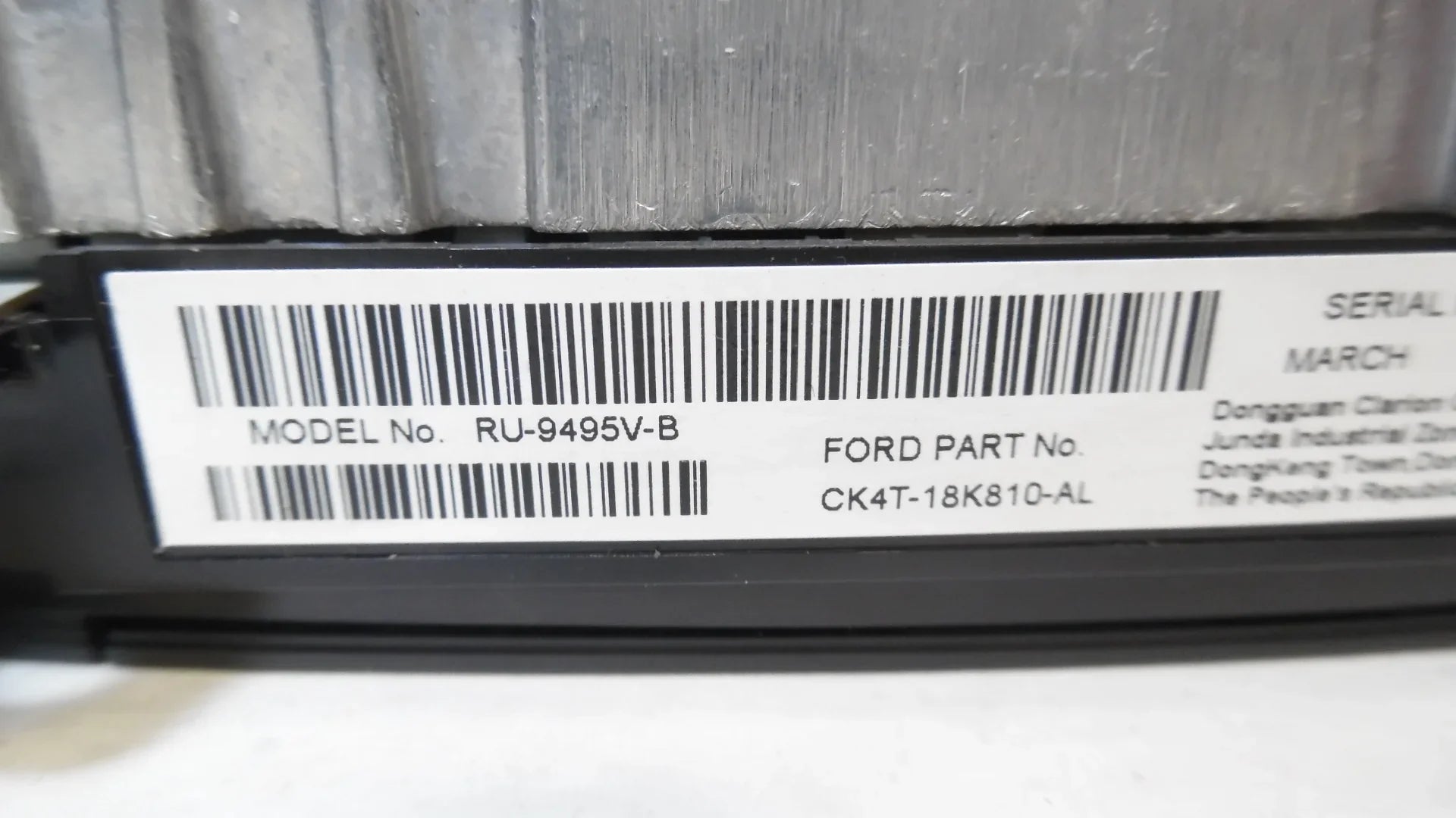 Pre-Owned 2016-2019 Ford Transit 250 AM-FM Radio Receiver w/ Control Panel & Display OEM (Good)