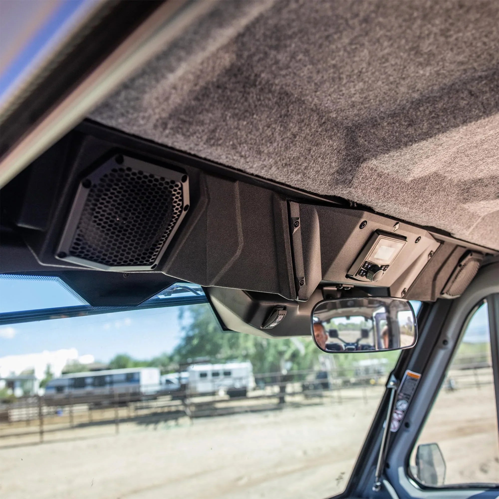 Rockford Fosgate Rockford Fosgate DEFEND17-SizeTG1 Audio Roof Sizeystem Compatible with Sizeelect 2017+ Can-Am Defender Models & PMX-BTUR Universal Bluetooth Remote Controller