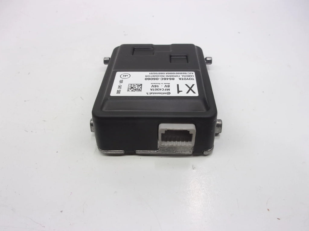 Pre-Owned 2019 Toyota Camry Forward View Lane Departure Camera ID 8646C-06060 OEM (Good)