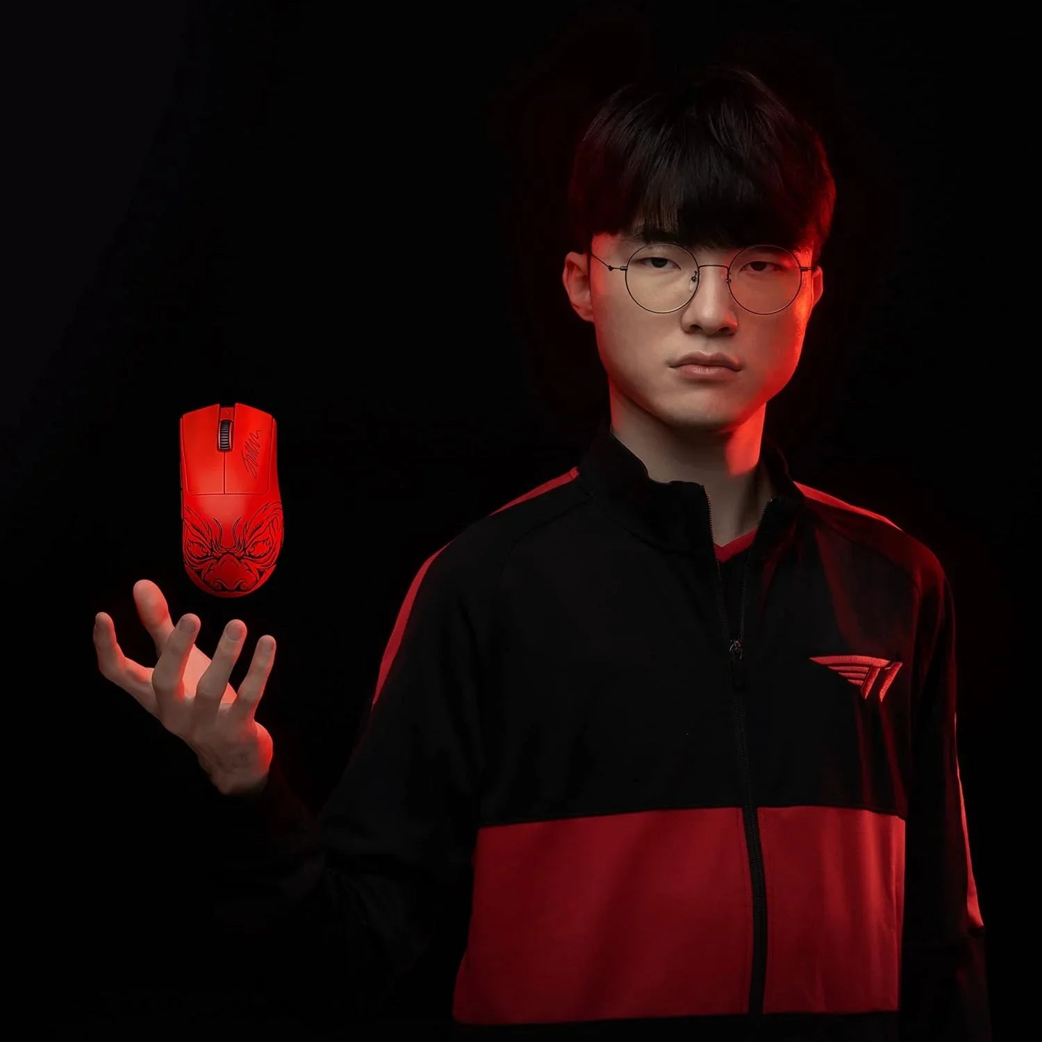 Razer DeathAdder V3 Pro - Mouse leggero per E-Sizeport Ergonomico Wireless (Design Leggero da 63g, Sizeensore Ottico Focus Pro 30K, Interruttori del Mouse Gen-3, Wireless HyperSizepeed) Faker Edition