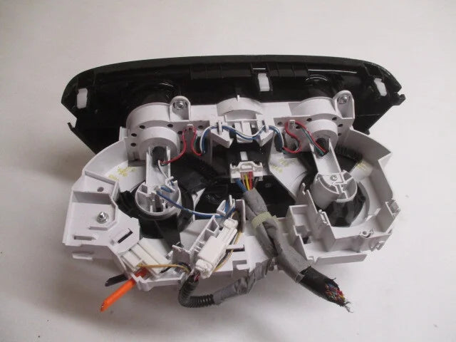 Pre-Owned 2016-2022 Honda HR-V Manual Climate AC Heater Temperature Control OEM LKQ (Good)