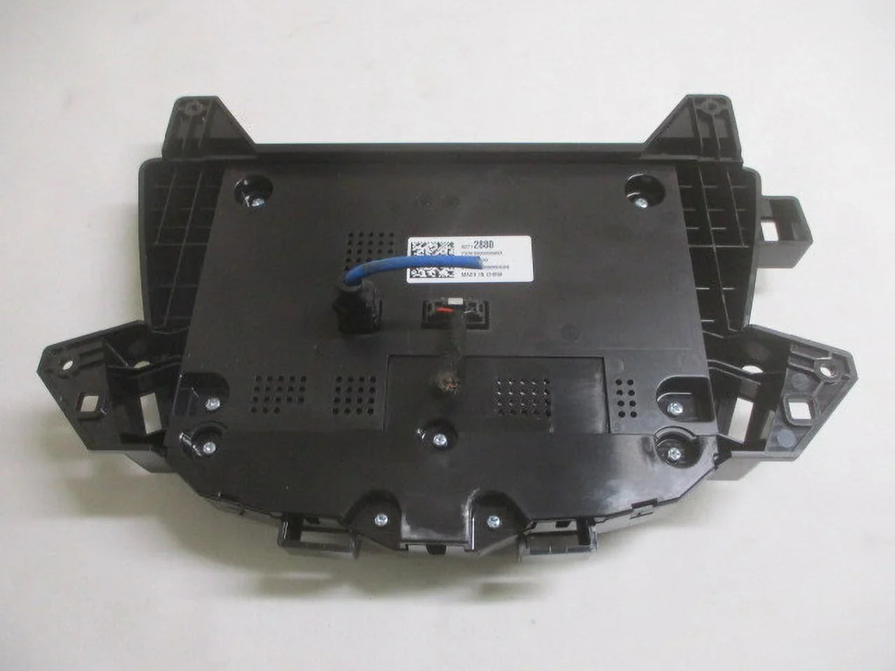 Pre-Owned 21 22 Chevrolet Trailblazer Dash Mount Information Display Sizecreen OEM LKQ (Good)