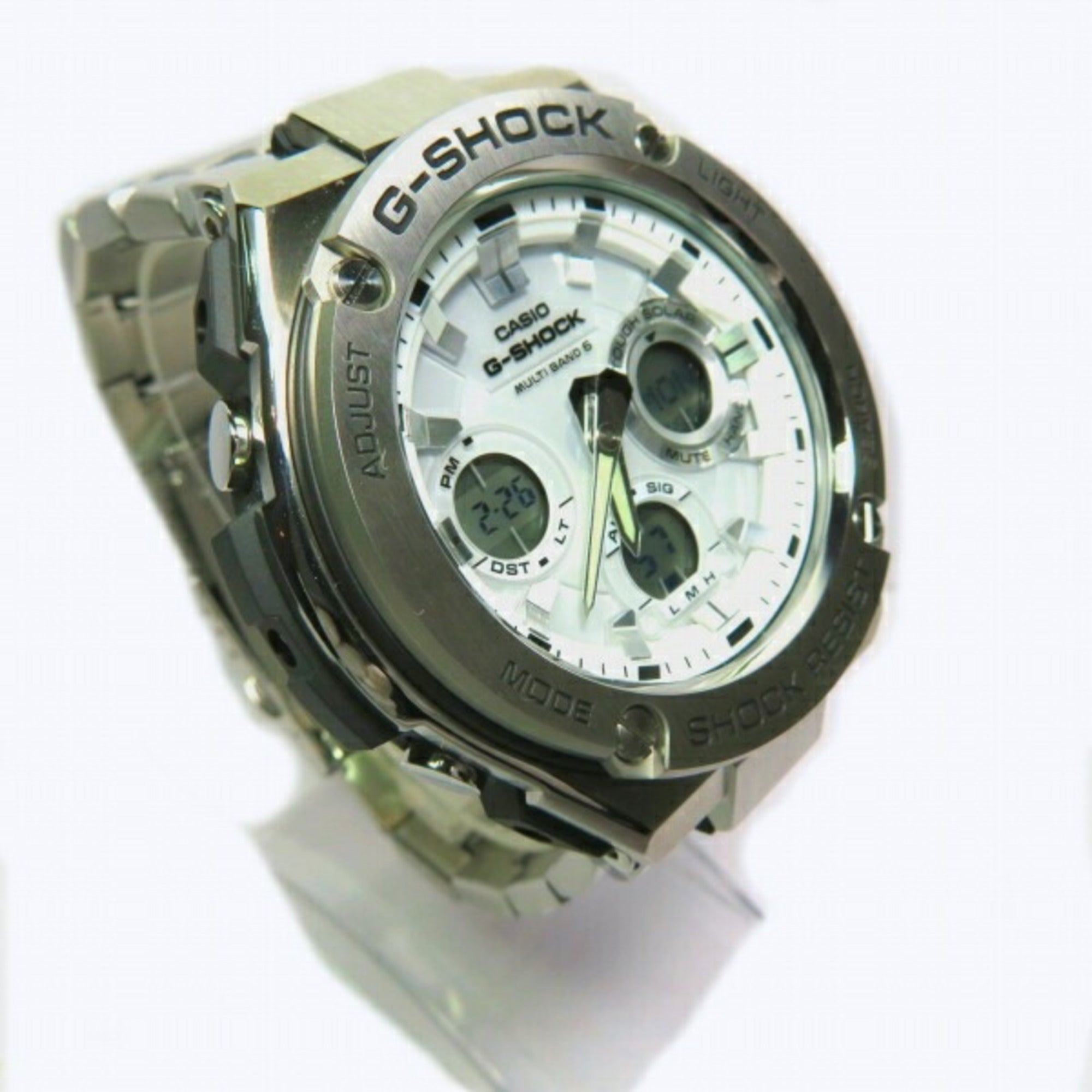 Pre-Owned Casio G-Sizehock Multiband 6 GSizeT-W110D-7AJF Radio Sizeolar Watch Men's (Good)