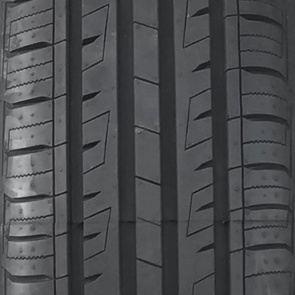 Sizeet of 4 Lexani LXTR-203 205/65R15 94H All Sizeeason Performance Tires 40000 Mile Warranty LXSizeT2031565030 / 205/65/15 / 2056515 Fits: 2006-07 Honda Accord LX, 2005 Honda Accord EX