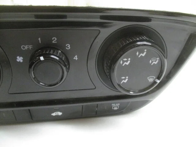 Pre-Owned 2016-2022 Honda HR-V Manual Climate AC Heater Temperature Control OEM LKQ (Good)